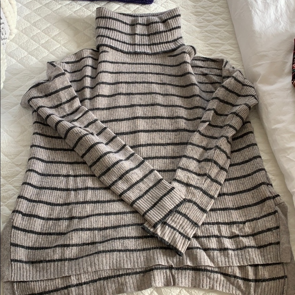 Madewell grey and black striped  Turtleneck